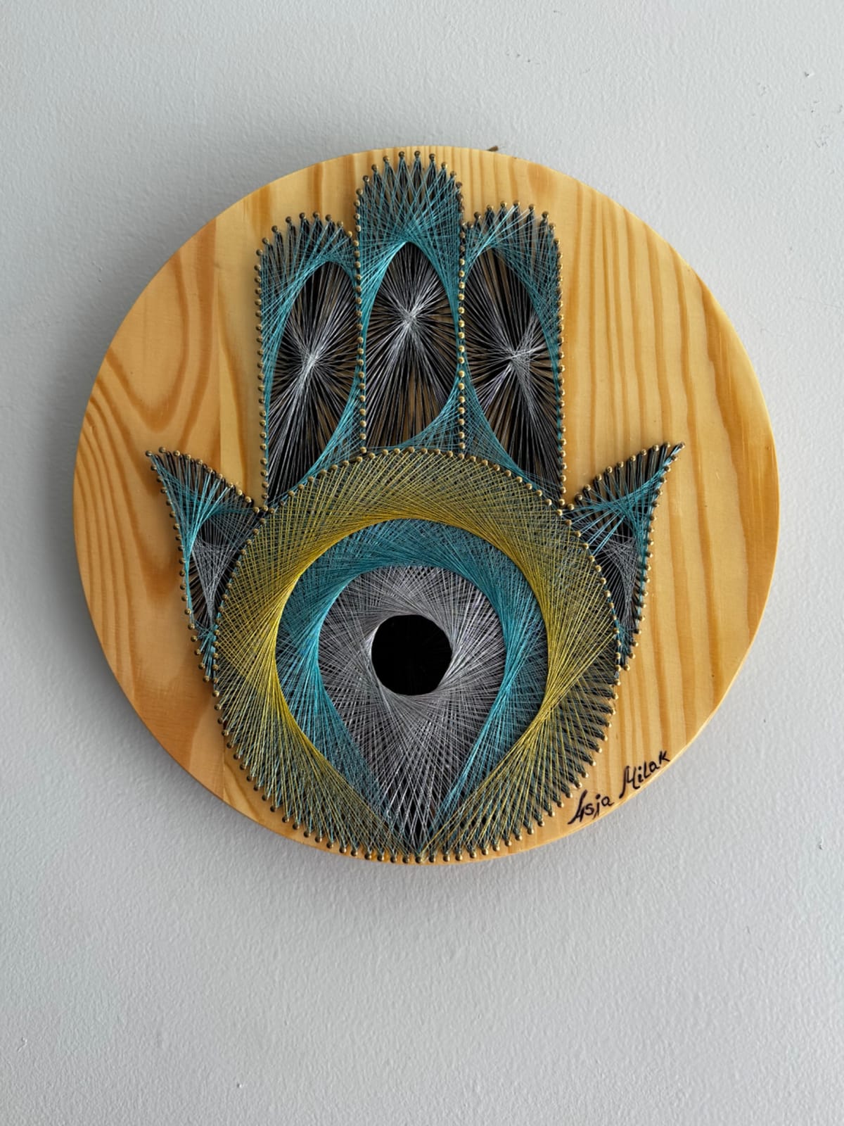 Hamsa Evil Eye String Art - Handmade Symbolic Wall Art, detail view 2 — handmade string art by Asja